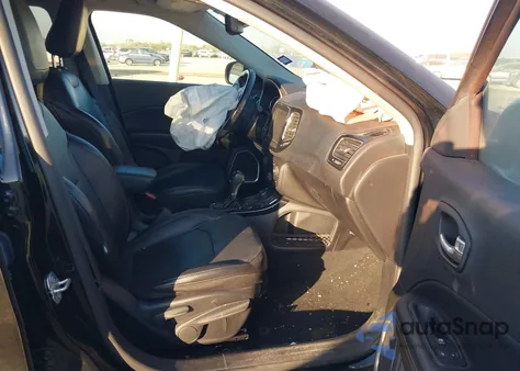 2020 Jeep Compass Limited 4X4 из США, поврежденный, VIN 3C4NJDCB7LT142313